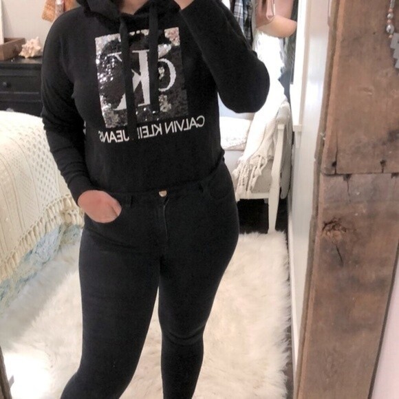 Calvin Klein size xsmall black reversible sequins logo hooded crop sweatshirt - Picture 2 of 8